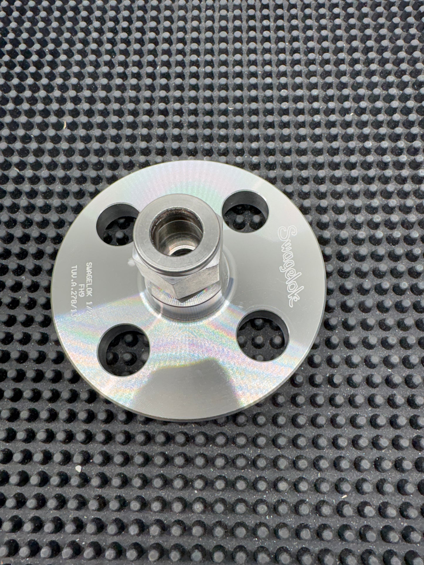 SS-810-F8-150
