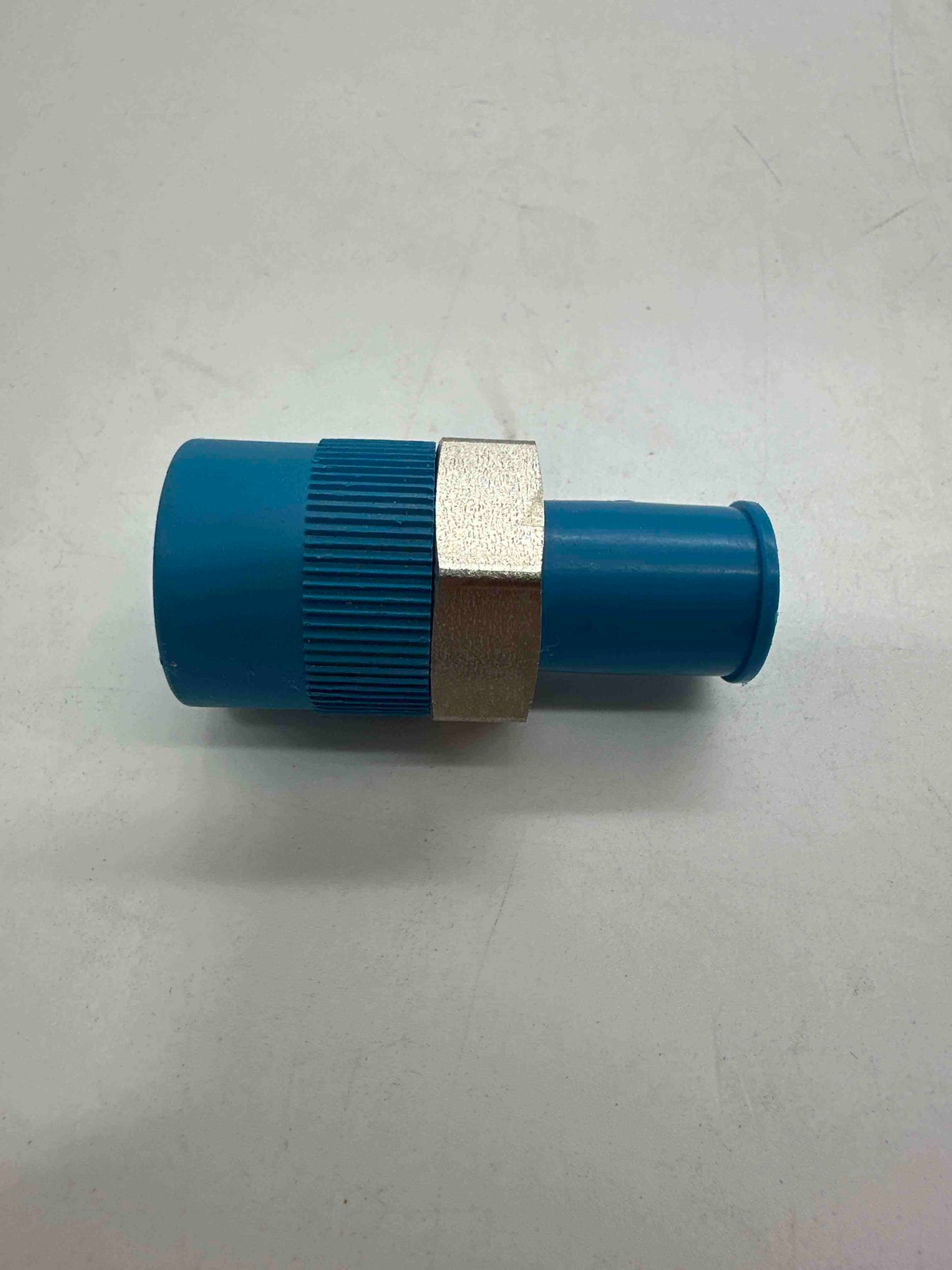 SS-8-VCR-6-DM-4