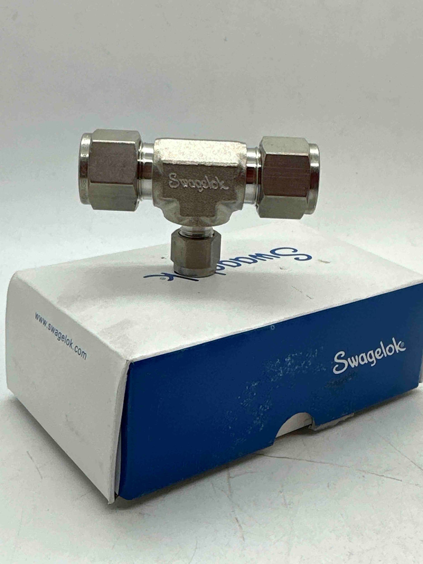 SS-810-3-8-4