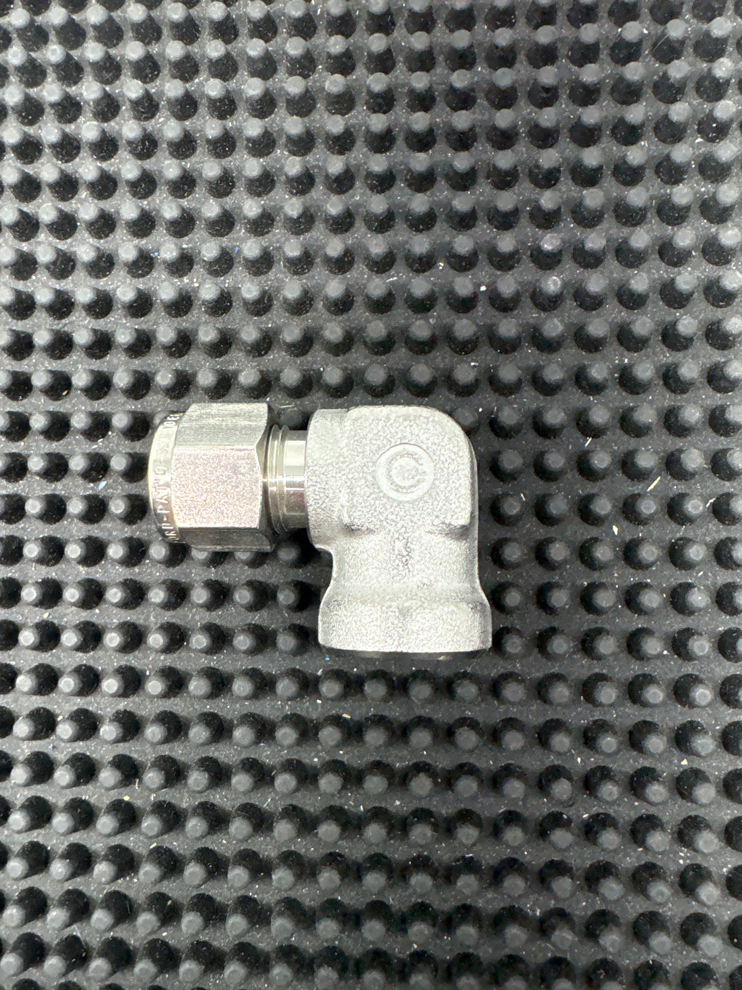 SS-600-8-4
