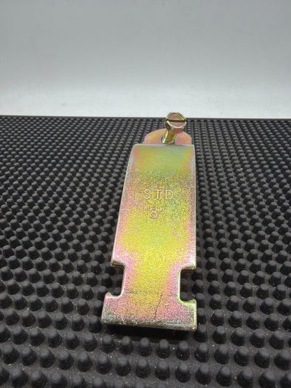 A716 3 - Strut - Cushion Clamp