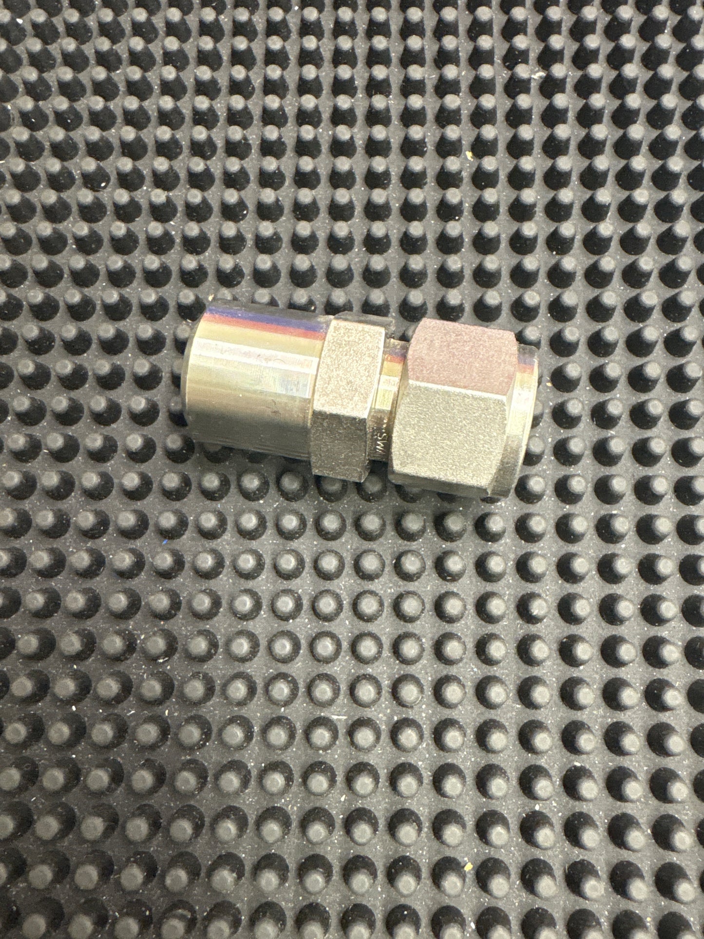 SS-810-1-8W