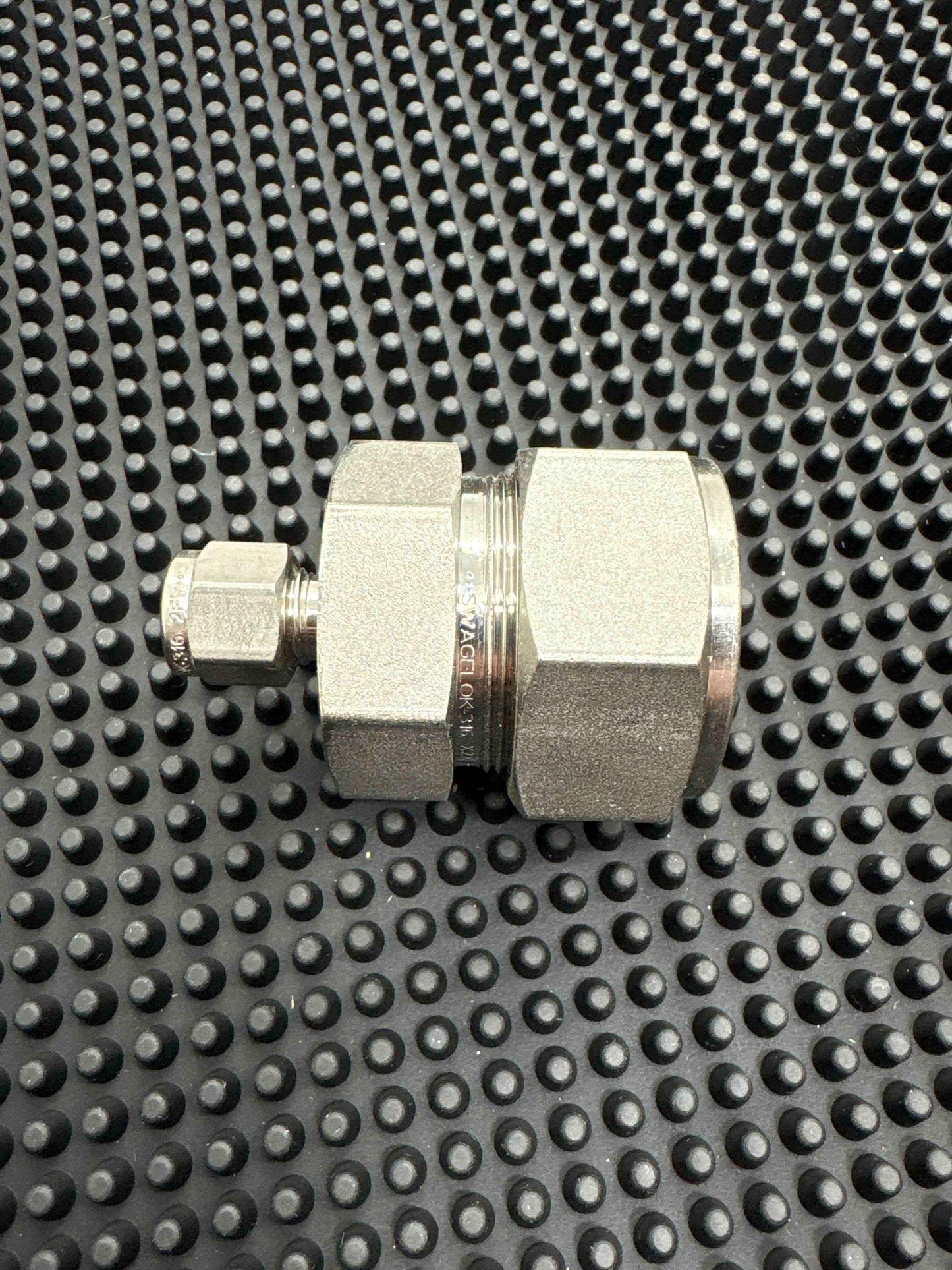 SS-1610-6-4