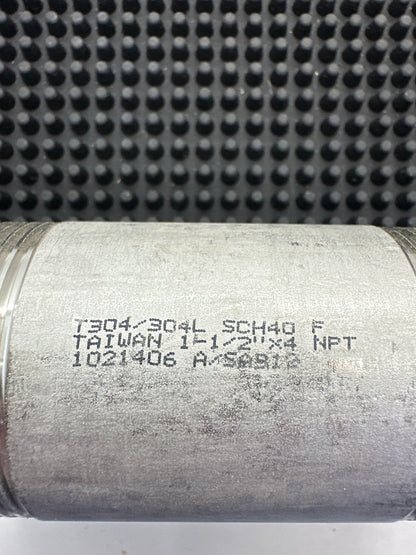 1-1/2" x 4" Schedule 40S Barrel Nipple TBE - 304 SS