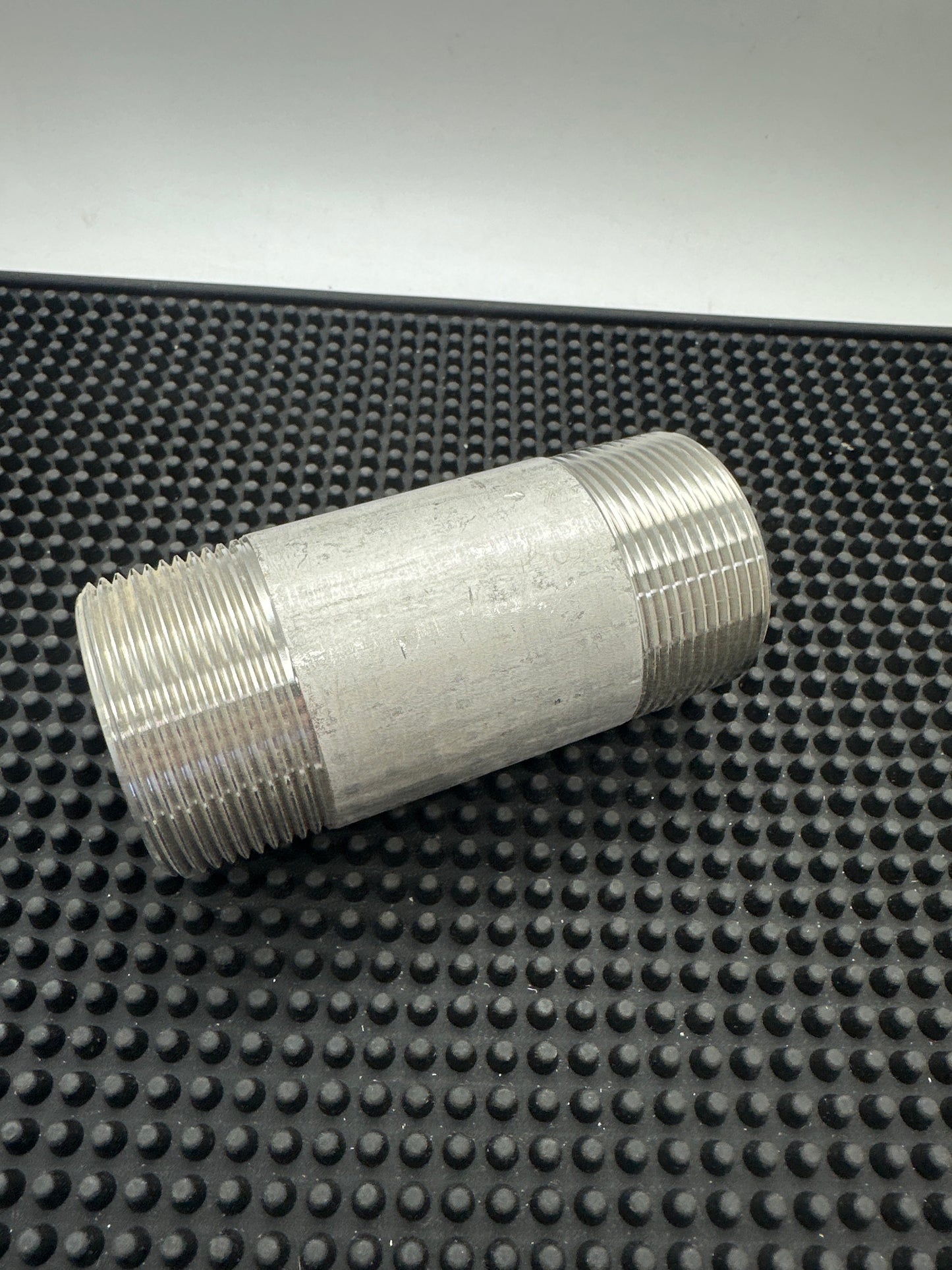 1-1/2" x 4" Schedule 40S Barrel Nipple TBE - 304 SS