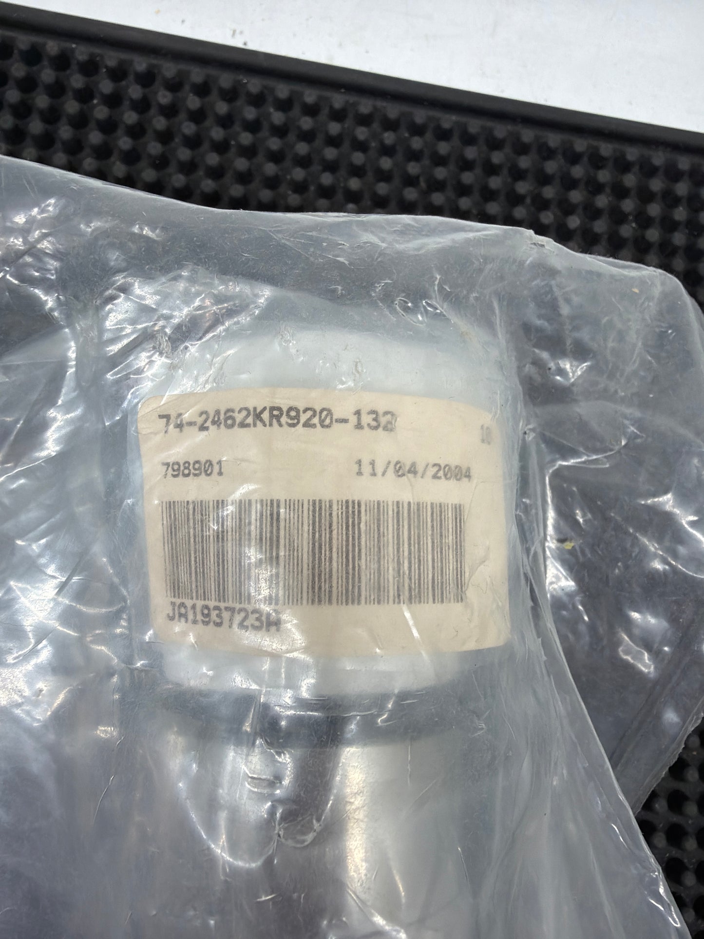 74-2462KR920-132