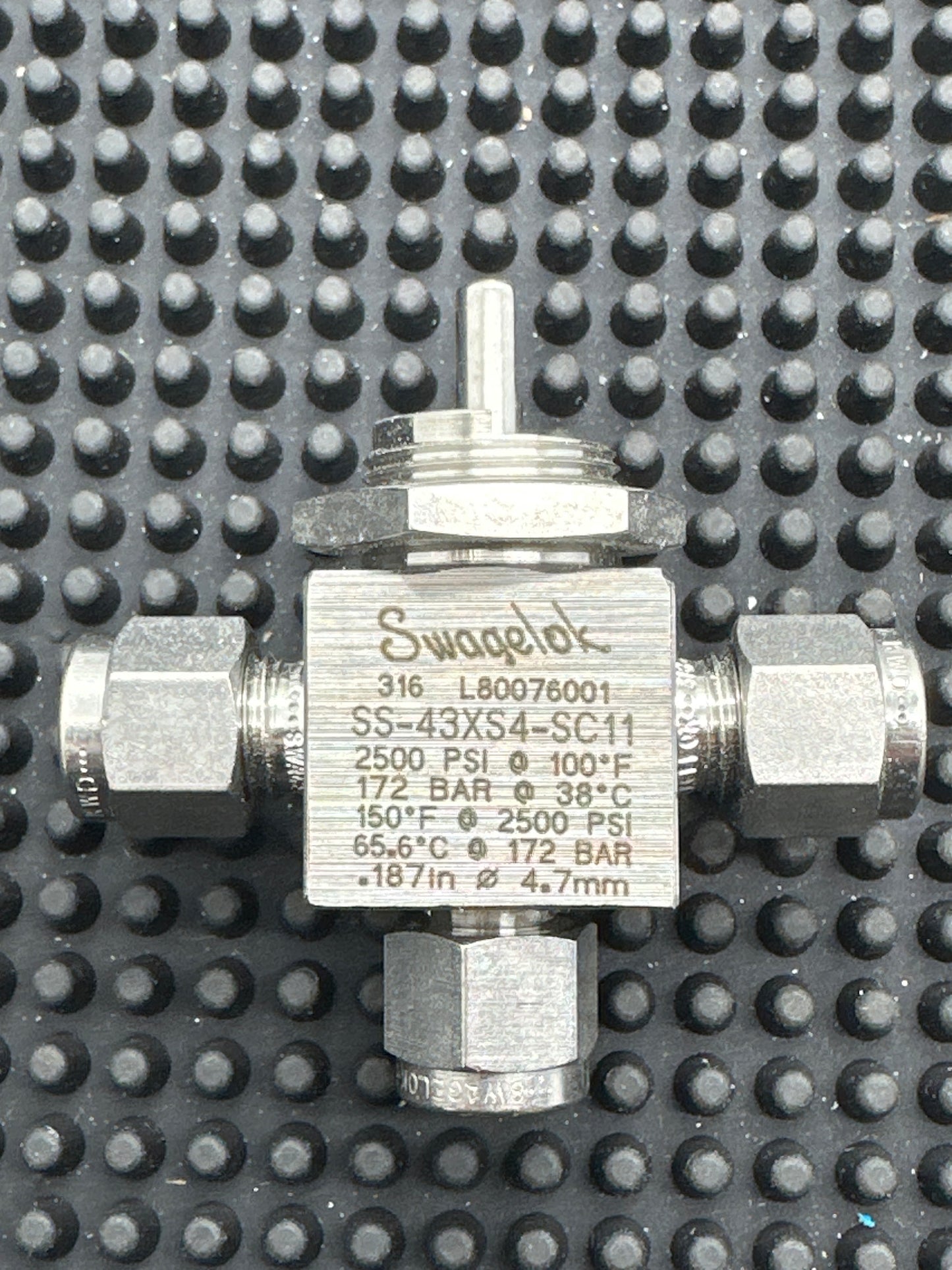 SS-43XS4-LL-SC11 - Missing Handle