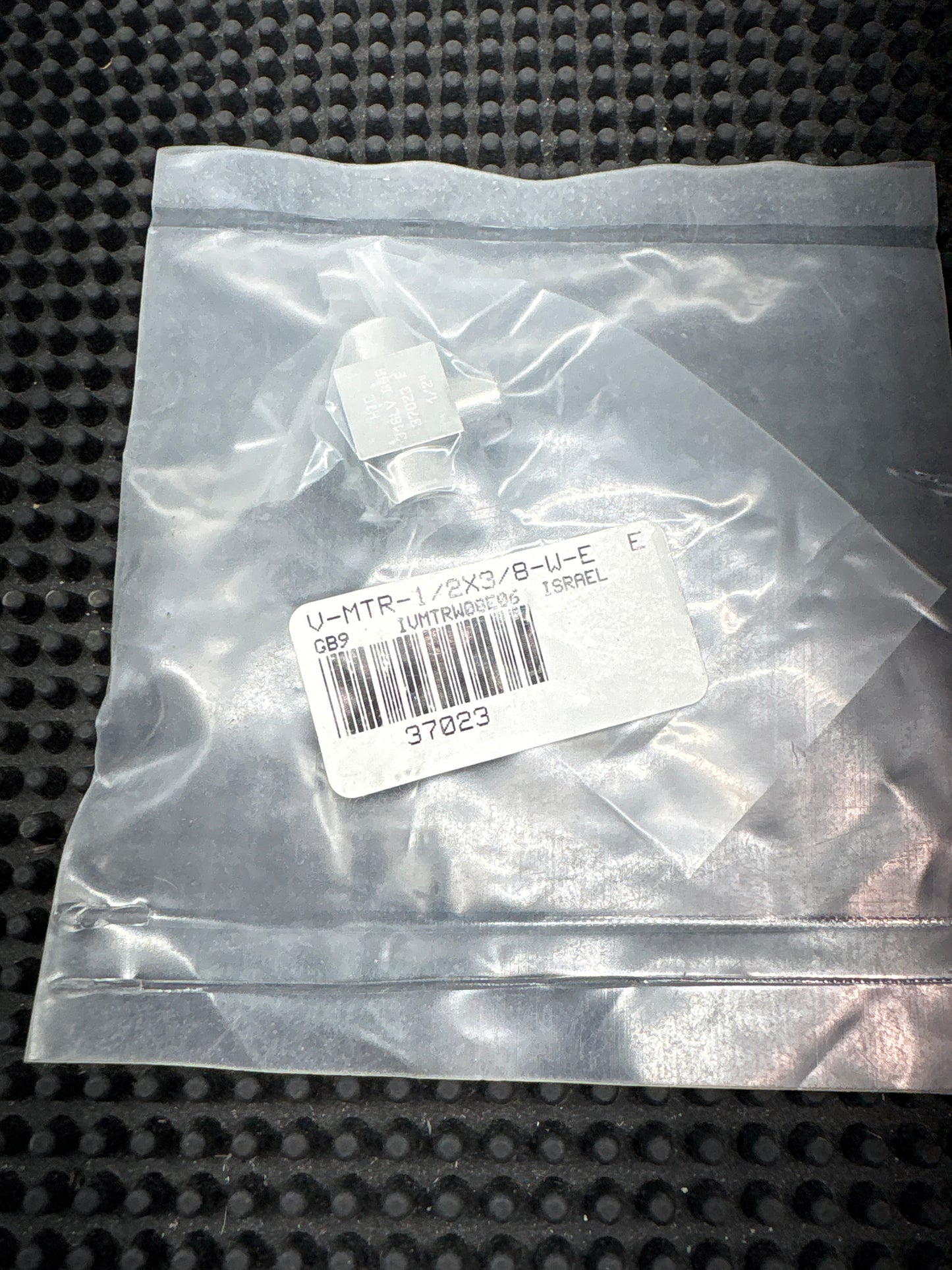 V-MTR-1/2 X 3/8-W