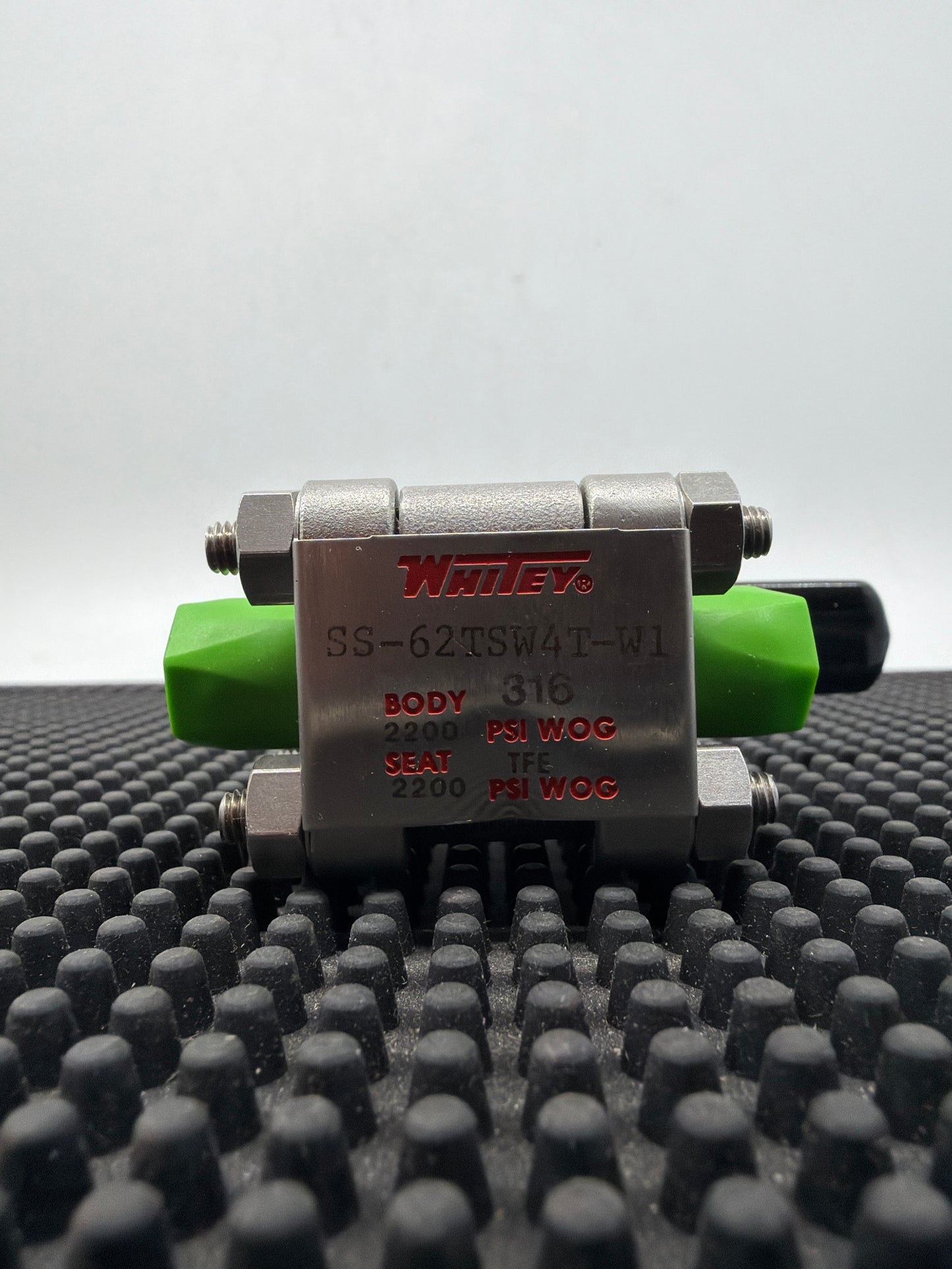 SS-62TSW4T-W1