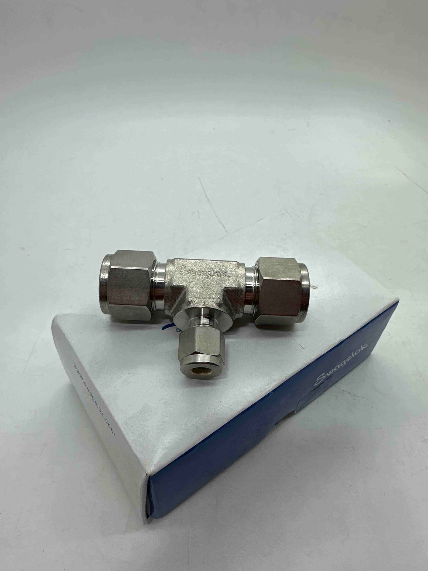 SS-810-3-8-4