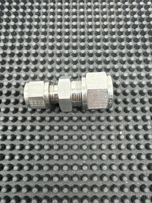 8RU6 316 (Gyrolok)