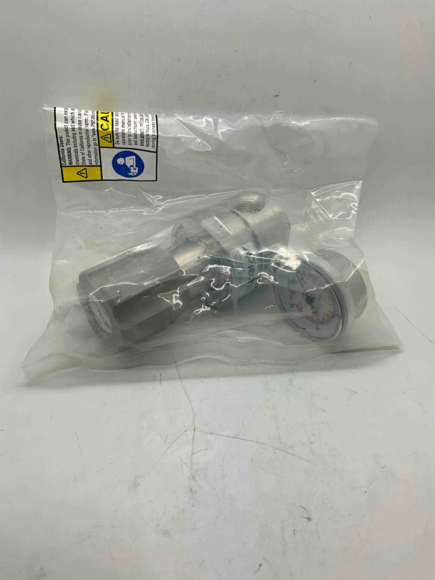 AK1215S 3P 8 8 2