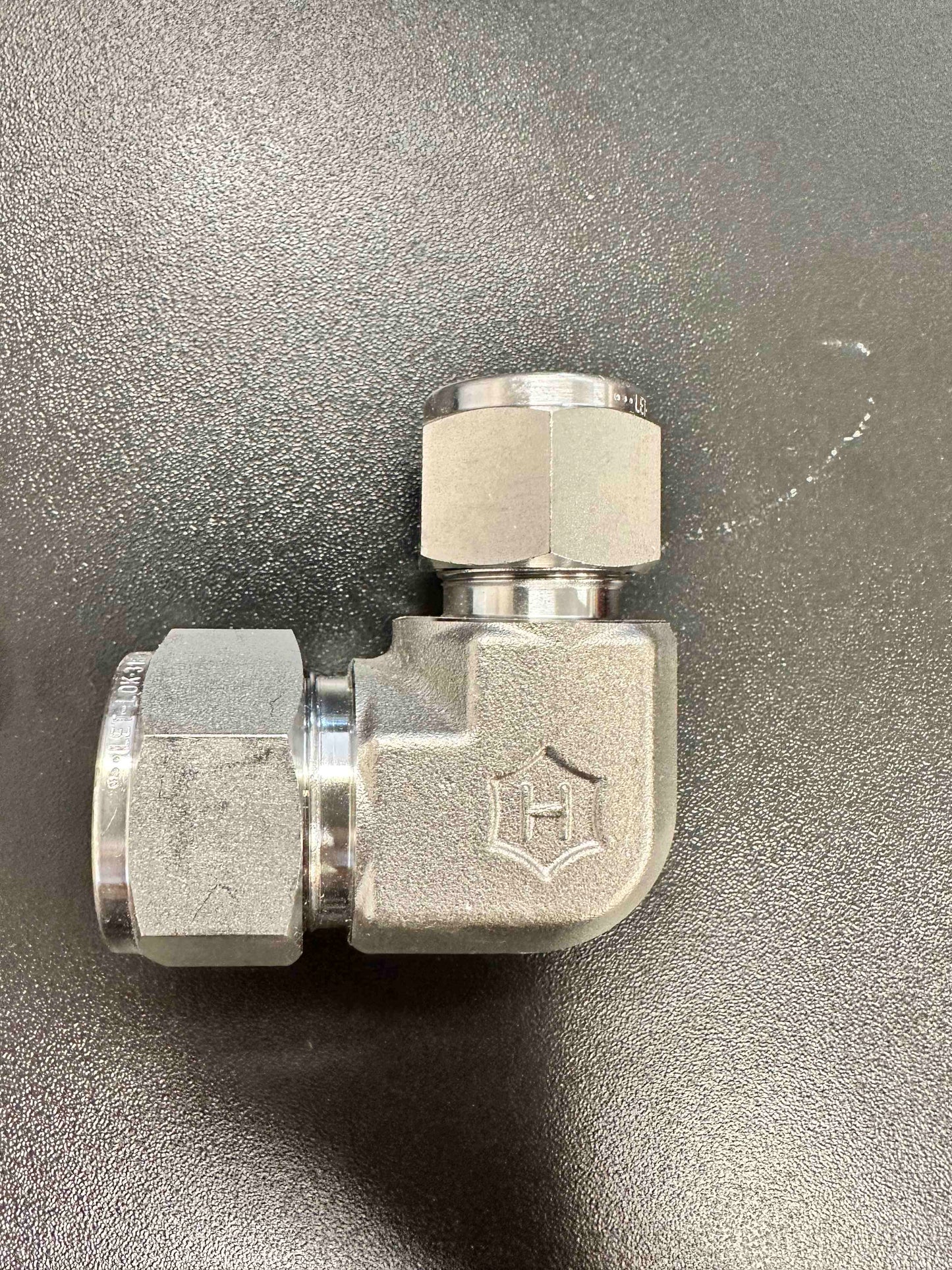 765LR SS 3/4 x 1/2