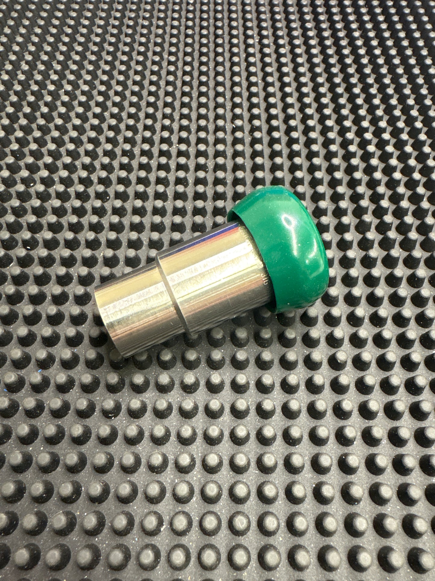 SS-12-VCR-3-12MTW