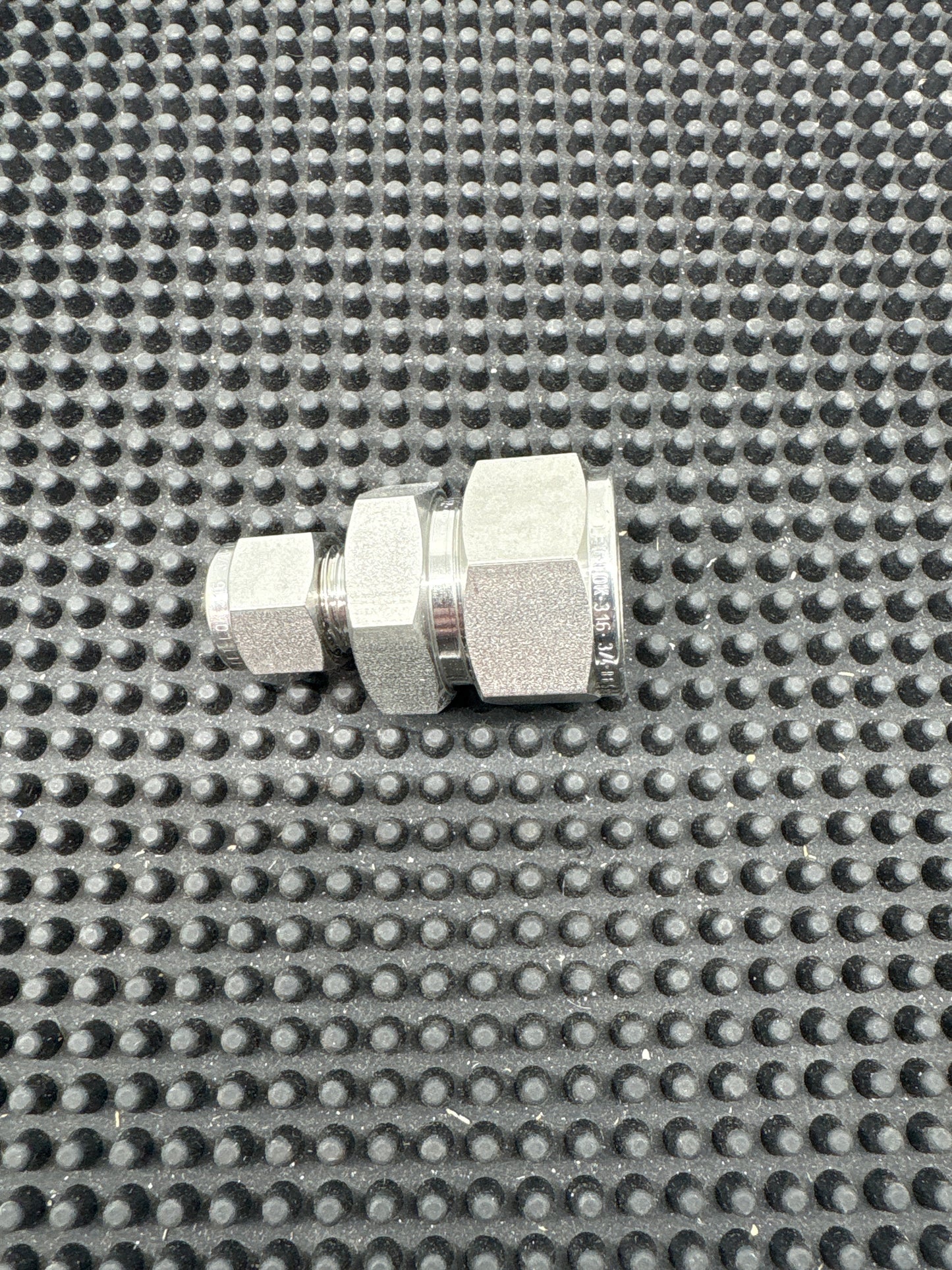 763L-SS-3/4x3/8