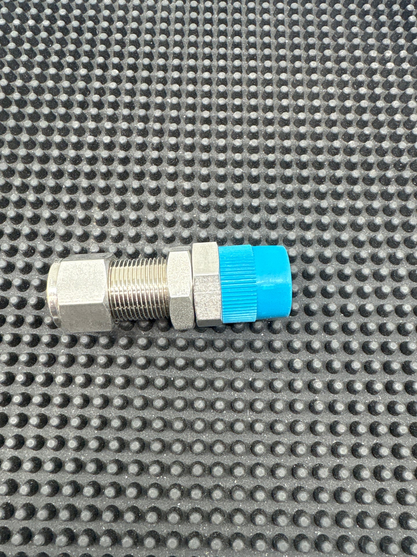 SS-810-11-8