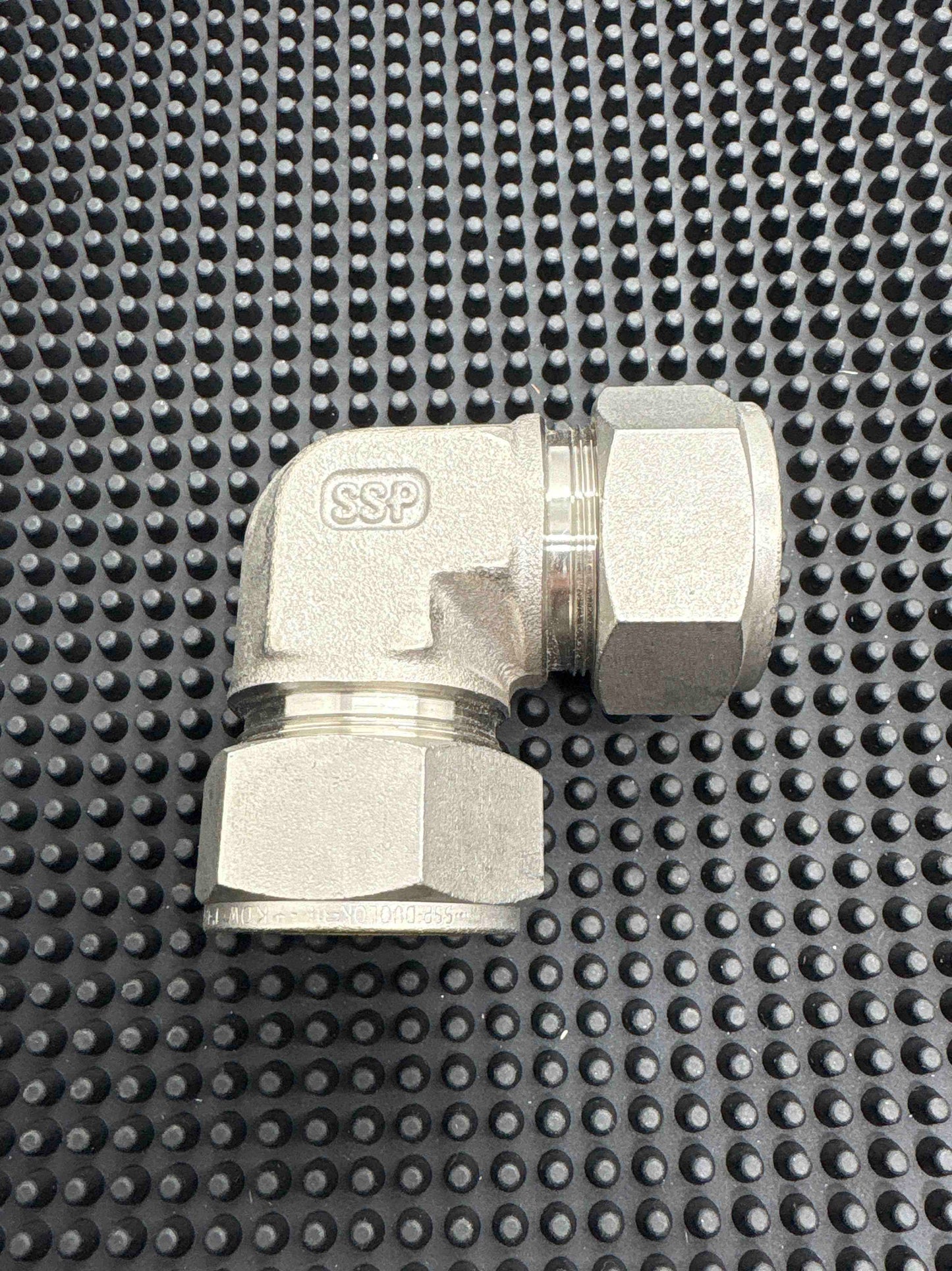 ISSD16UE