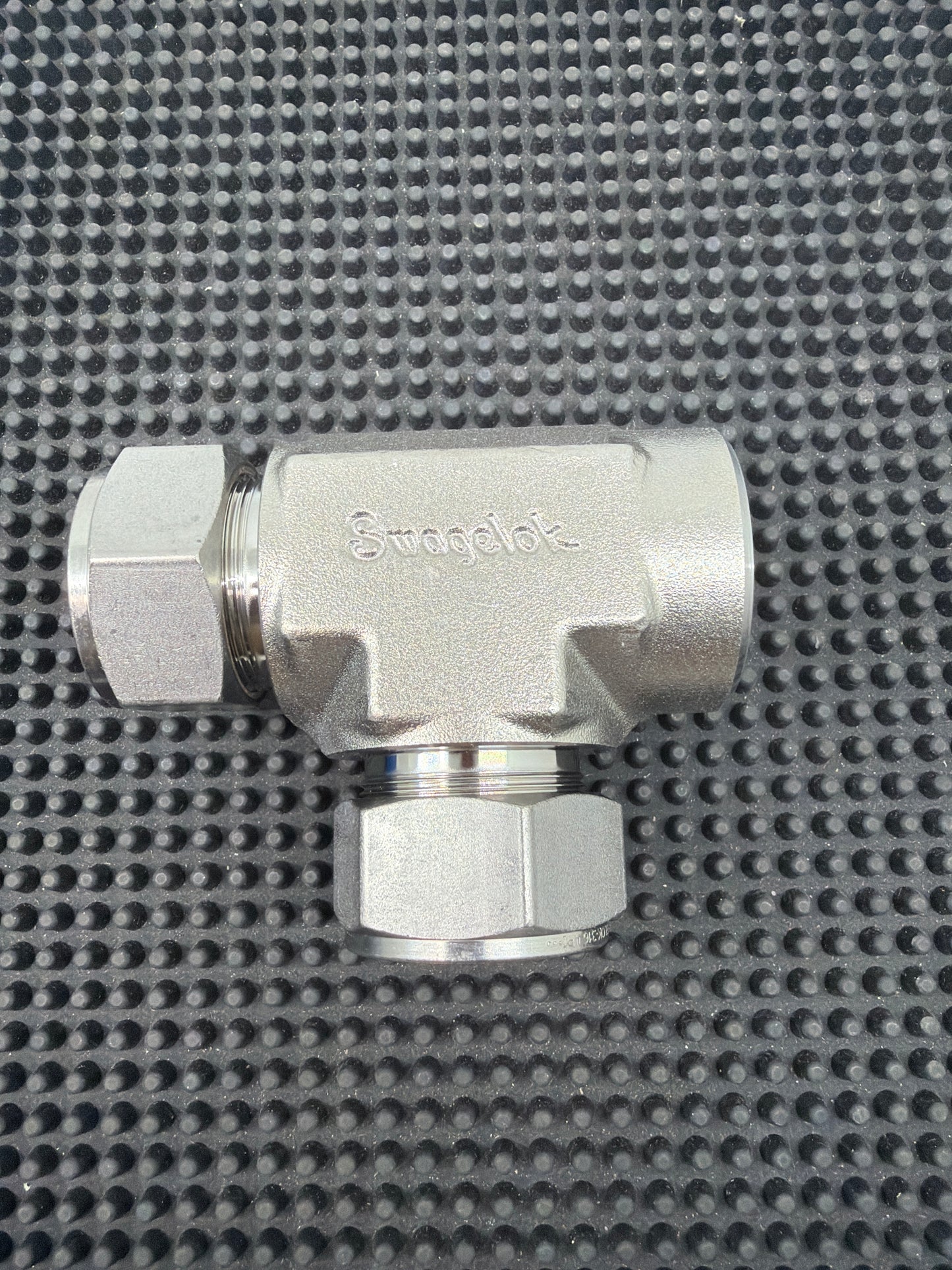 SS-1610-3TFT