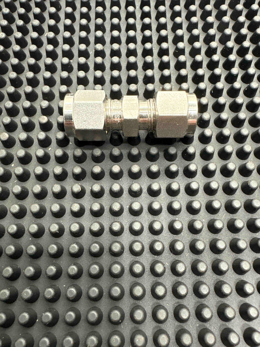 UN-4-SS