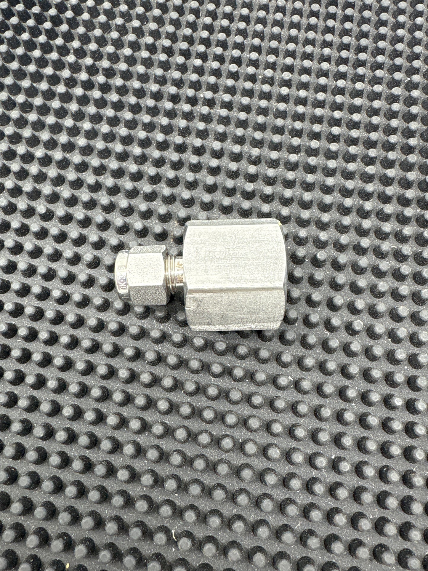 766L-SS-1/4x1/2