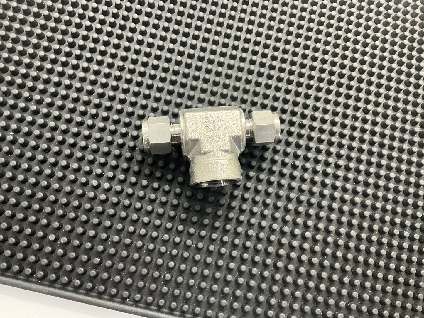 SS-600-3-8TTF